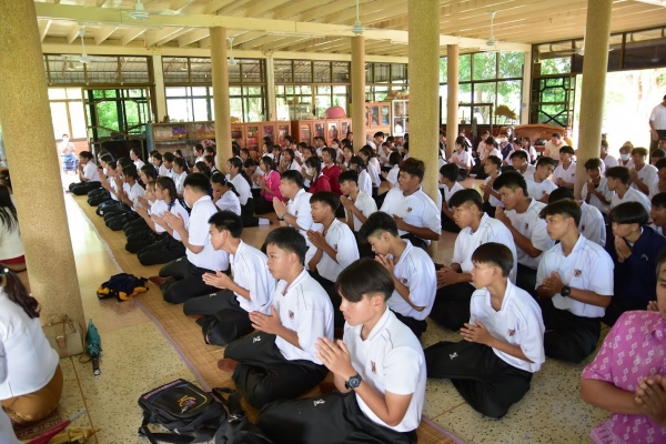 แห่เทียนเข้าพรรษา ปีการศึกษา 2566