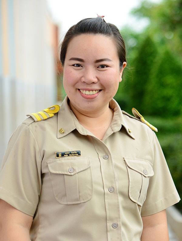 นางสาวเจนจิรา  ขันธวิชัย