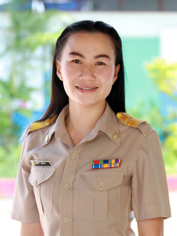 นางสาวฐานิตา  ภูจันหา