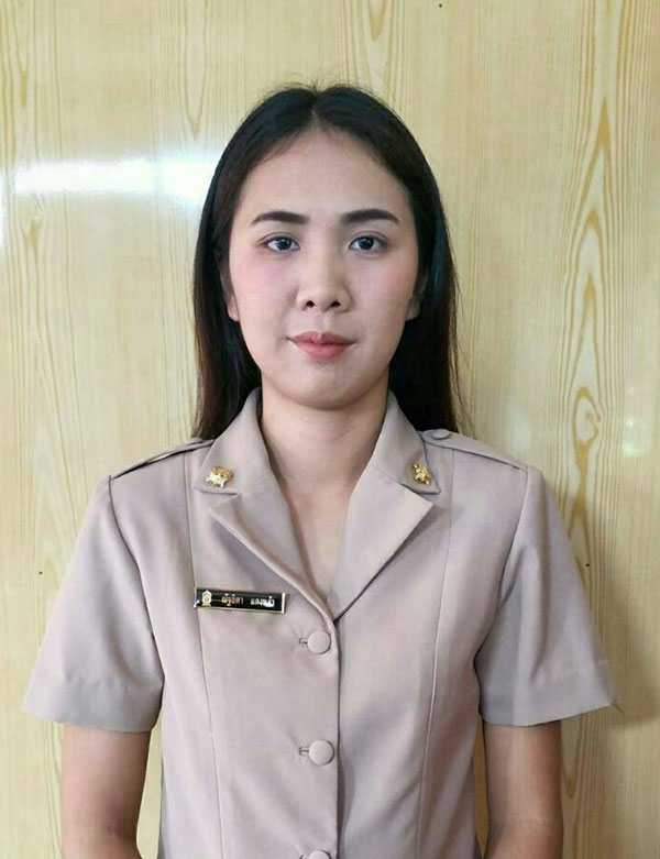 นางสาวณัฐธิดา  แดงหล้า